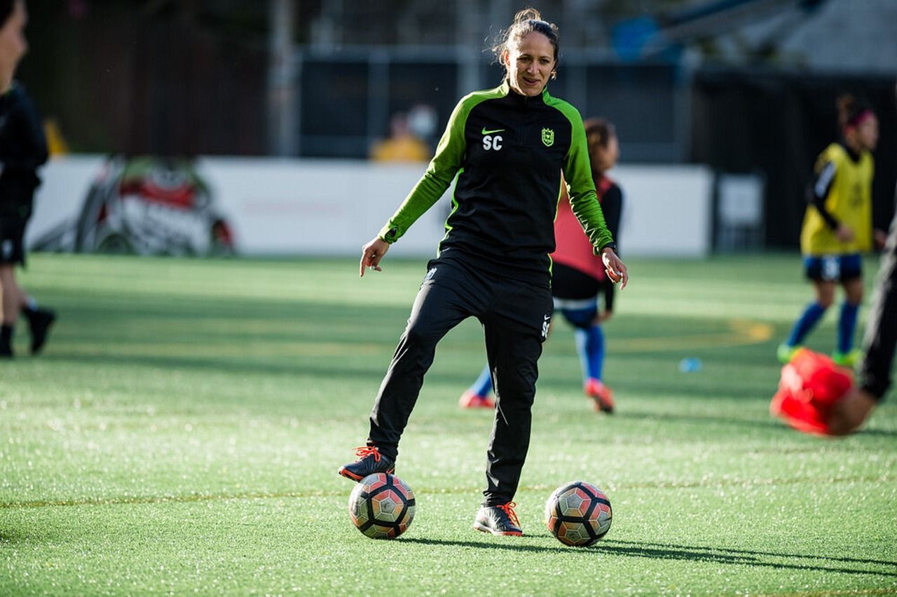 entdecken sie inspirierende geschichten und erfolge von frauen im sport. erfahren sie mehr über gleichberechtigung, herausforderungen und beeindruckende leistungen weiblicher athletinnen.