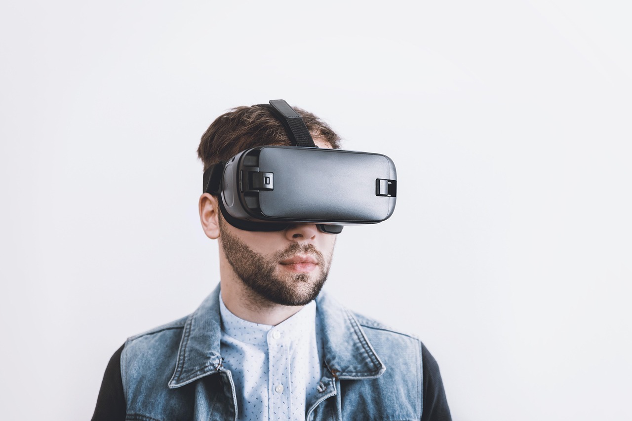 erleben sie die faszinierende welt der virtuellen realität! tauchen sie ein in immersive erlebnisse, von aufregenden spielen bis hin zu einzigartigen lernmöglichkeiten. entdecken sie, wie vr technologie unser leben verändert und neue dimensionen öffnet.