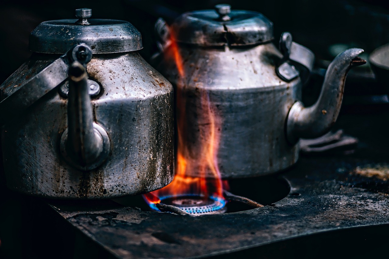 entdecken sie eine vielzahl von hochwertigen küchenutensilien, die das kochen und backen erleichtern. von kochlöffeln über schneidebretter bis hin zu innovativen gadgets – finden sie alles für ihre küche!
