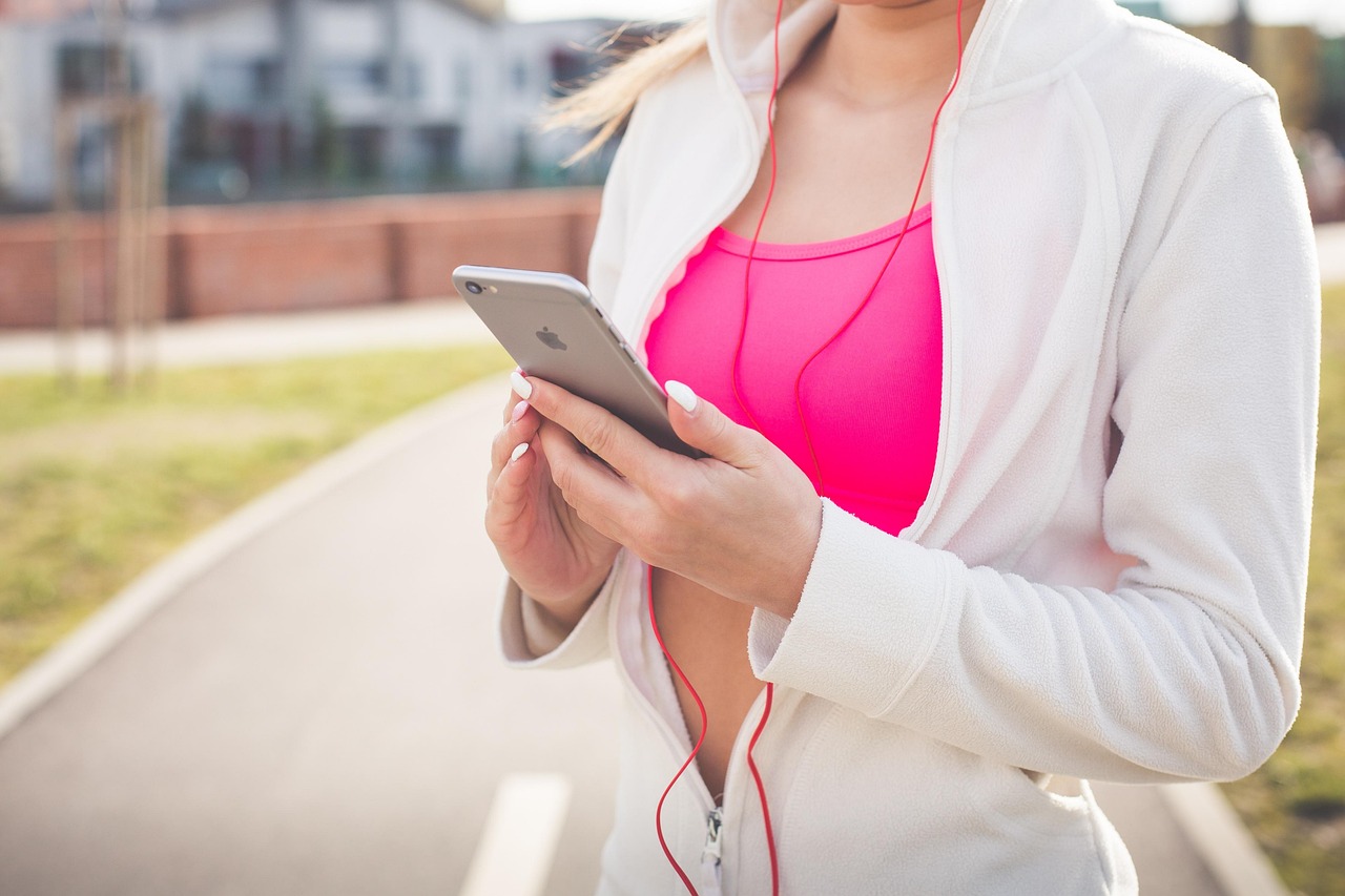 entdecken sie effektive fitnessübungen für die schwangerschaft! bleiben sie gesund und aktiv mit sicheren trainingsplänen und wertvollen tipps für werdende mütter. alles rund um schwangerschaft fitness auf einen blick.