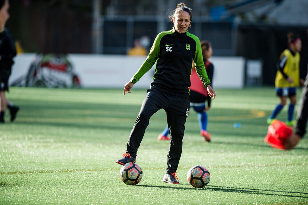 entdecken sie inspirierende geschichten und erfolge von frauen im sport. erfahren sie mehr über gleichberechtigung, herausforderungen und beeindruckende leistungen weiblicher athletinnen.